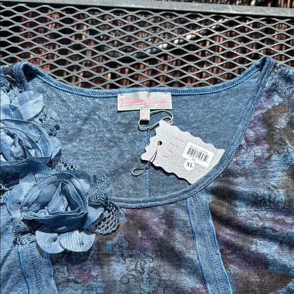 Pretty Angel Blue Floral Scoop Neck Embellished Tunic - Picture 5 of 10